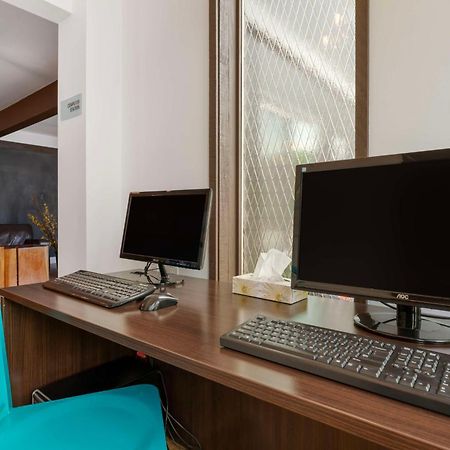 Stoke Hotel Surestay Collection By Best Western Revelstoke Exteriér fotografie