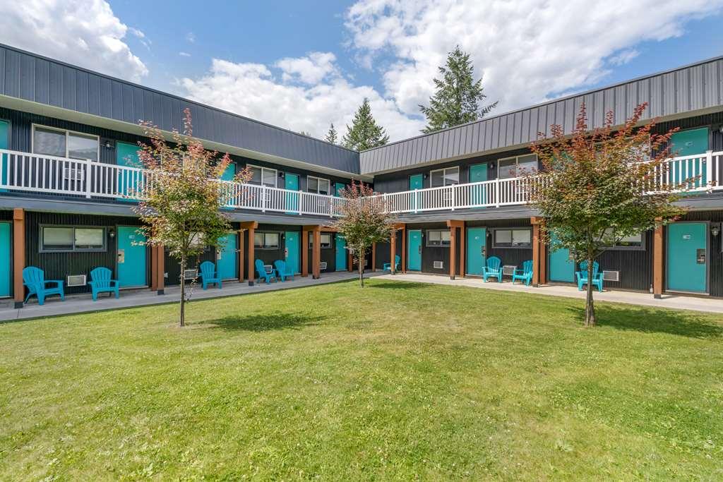 Stoke Hotel Surestay Collection By Best Western Revelstoke Exteriér fotografie