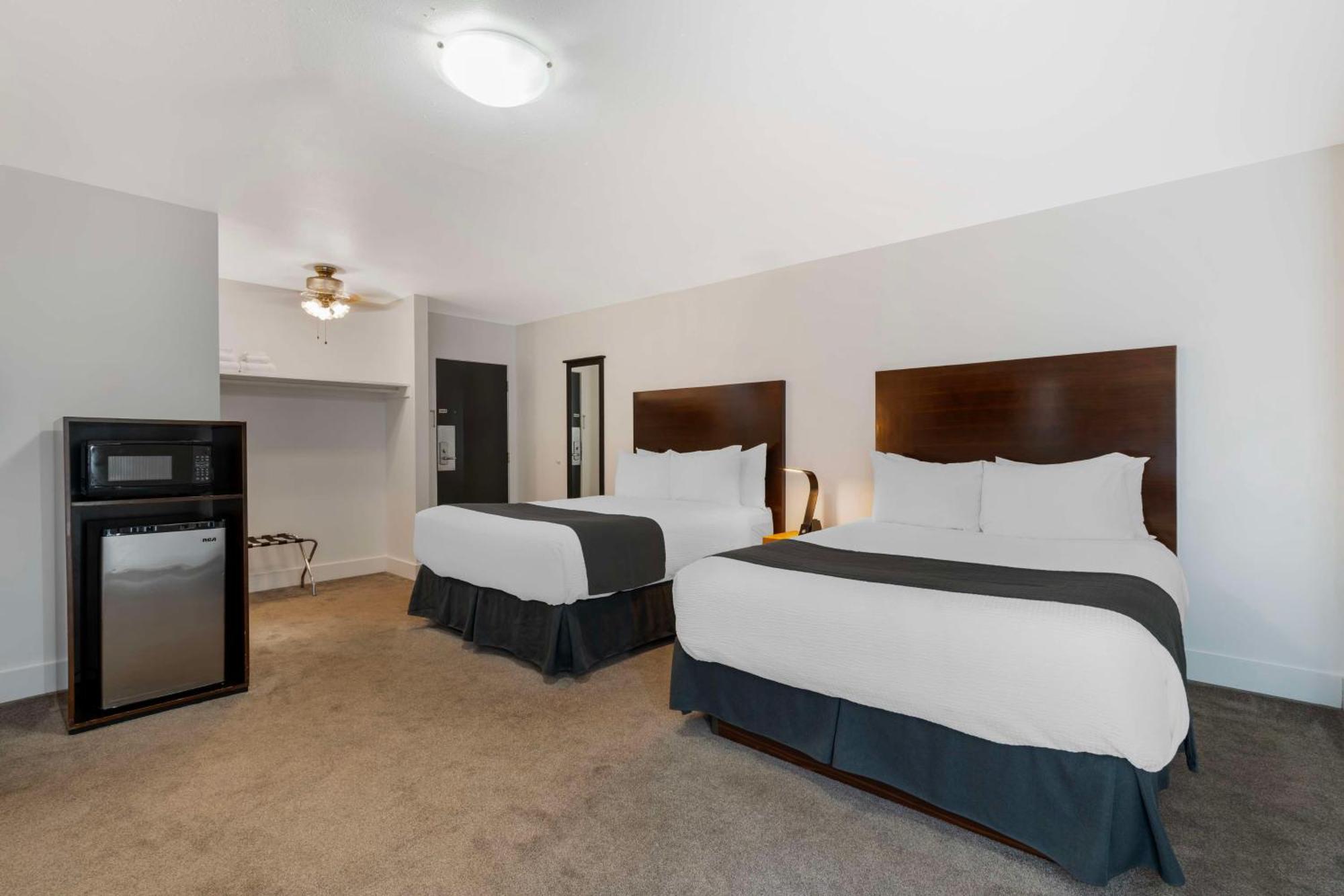 Stoke Hotel Surestay Collection By Best Western Revelstoke Exteriér fotografie