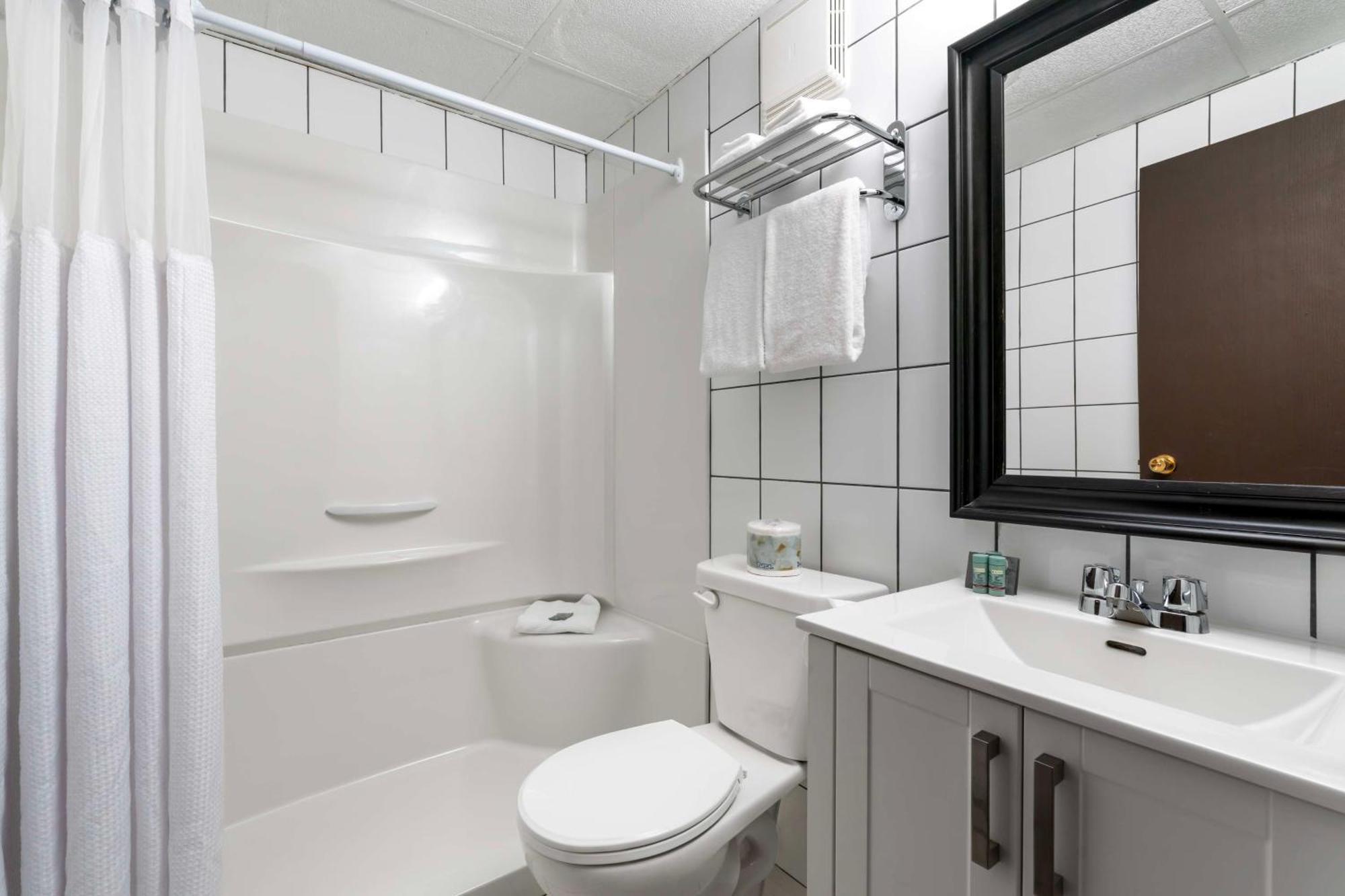 Stoke Hotel Surestay Collection By Best Western Revelstoke Exteriér fotografie