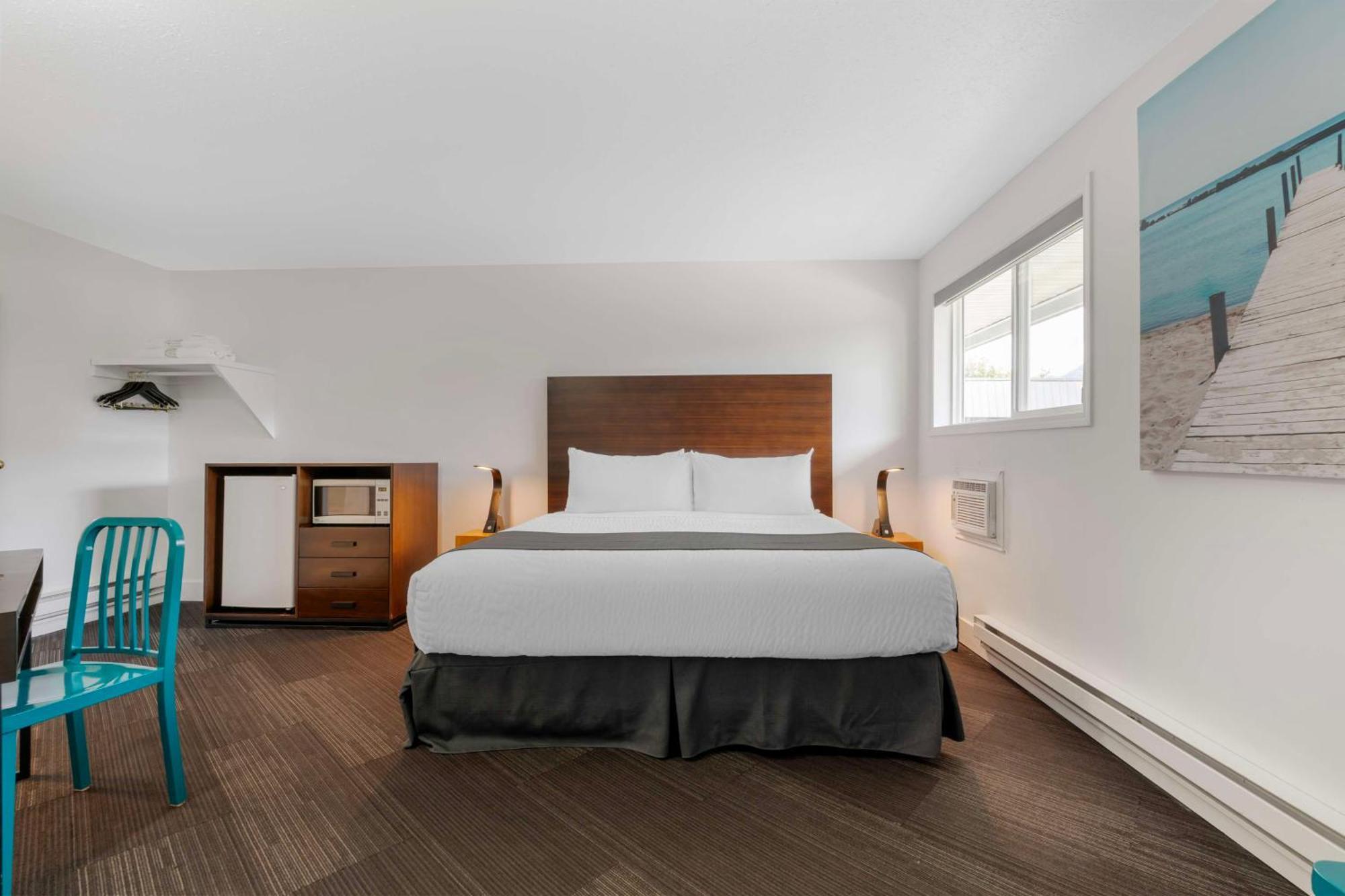 Stoke Hotel Surestay Collection By Best Western Revelstoke Exteriér fotografie
