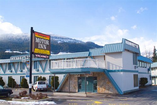 Stoke Hotel Surestay Collection By Best Western Revelstoke Exteriér fotografie